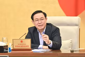 Chủ tịch Quốc hội Vương Đình Huệ phát biểu ý kiến tại phiên họp. (Ảnh: DUY LINH)