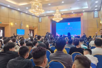 Quang cảnh chương trình mít tinh, gặp gỡ các nhóm người yếu thế nhân Ngày Quốc tế Người khuyết tật 2024, tại hội trường Bộ Kế hoạch và Đầu tư ngày 3/12.