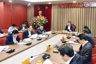 Hội nghị Thường trực Thành ủy Hà Nội sáng 15/2.