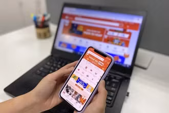 Năm 2023, hơn 6.200 gian hàng bán hàng online vi phạm bị khóa, gỡ bỏ