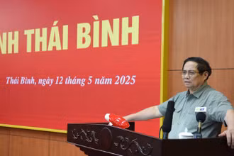 Thủ tướng Phạm Minh Chính phát biểu ý kiến tại cuộc làm việc với Ban Thường vụ Tỉnh ủy Thái Bình. (Ảnh: TRẦN HẢI)