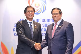 Thủ tướng Phạm Minh Chính và Tổng thống Philippines Ferdinand Romualdez Marcos Jr. (Ảnh: VGP/Nhật Bắc)