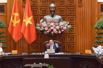 Thủ tướng Phạm Minh Chính chủ trì cuộc họp. (Ảnh: TRẦN HẢI)