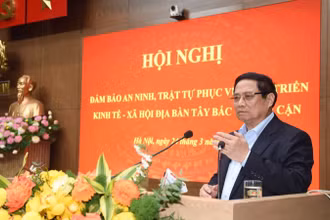 Thủ tướng Phạm Minh Chính phát biểu ý kiến chỉ đạo Hội nghị. (Ảnh: TRẦN HẢI)