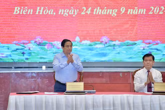 Thủ tướng Phạm Minh Chính chủ trì buổi làm việc với Ban Thường vụ Tỉnh ủy Đồng Nai. (Ảnh: Thanh Giang)