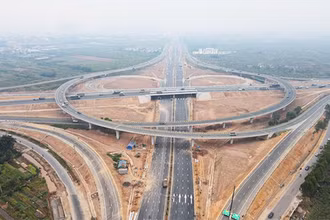 Rà soát việc kết nối các tuyến cao tốc, phát huy hiệu quả đầu tư, thúc đẩy phát triển kinh tế-xã hội 