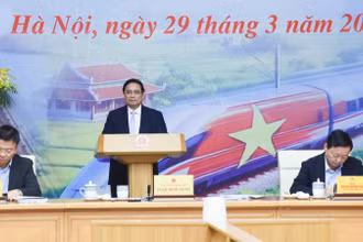 Thủ tướng Phạm Minh Chính chủ trì cuộc họp. (Ảnh: TRẦN HẢI)
