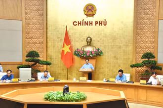 Thủ tướng Phạm Minh Chính chủ trì cuộc họp.(Ảnh: Trần Hải)