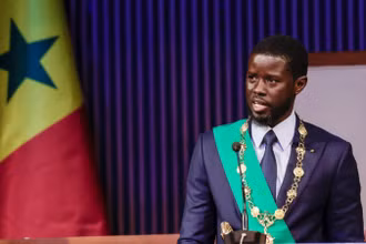 Tổng thống đắc cử của Senegal Bassirou Diomaye Faye phát biểu sau khi tuyên thệ nhậm chức, Dakar, Senegal, ngày 2/4/2024. (Ảnh: Reuters) 