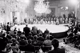 Quang cảnh lễ ký Hiệp định Paris, ngày 27/1/1973, tại Trung tâm các Hội nghị quốc tế ở thủ đô Paris (Pháp). (Ảnh: TTXVN)