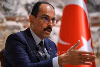 Người phát ngôn của Tổng thống Thổ Nhĩ Kỳ, ông Ibrahim Kalin phát biểu trong 1 cuộc họp báo ở Istanbul. Ảnh: AFP/TTXVN