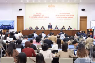 Quang cảnh phiên họp báo công bố kết quả Kỳ họp thứ 8, Quốc hội khóa XV. (Ảnh: DUY LINH)