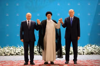 Tổng thống Nga, Iran và Thổ Nhĩ Kỳ trong Hội nghị thượng đỉnh về vấn đề Syria ở Tehran ngày 19/7/2022. (Ảnh: REUTERS) 