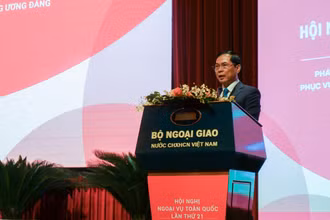 Bộ trưởng Ngoại giao Bùi Thanh Sơn phát biểu khai mạc Hội nghị Ngoại vụ toàn quốc lần thứ 21. (Ảnh: TRUNG HƯNG)