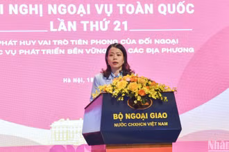 Thứ trưởng Ngoại giao Nguyễn Minh Hằng phát biểu. (Ảnh: TRUNG HƯNG) 