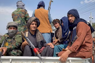 Các tay súng của lực lượng Taliban. (Ảnh: Reuters)