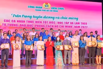 Công đoàn Viên chức TP. Hồ Chí Minh tổ chức tuyên dương tập thể, cá nhân học tập và làm theo tư tưởng, đạo đức, phong cách Hồ Chí Minh; gương “Lao động giỏi, lao động sáng tạo”; gương “Người tốt việc tốt”. (Ảnh minh hoạ)