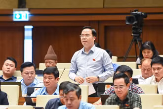 Sửa đổi Luật Kinh doanh bất động sản phải xóa bỏ tư duy "không buôn gì lãi bằng buôn đất"