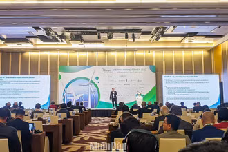Toàn cảnh phiên khai mạc Hội nghị Điện gió Việt Nam 2022. (Ảnh: TRUNG HƯNG)