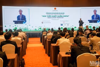Quang cảnh Diễn đàn Xúc tiến xuất khẩu năm 2023. (Ảnh: TRUNG HƯNG) 