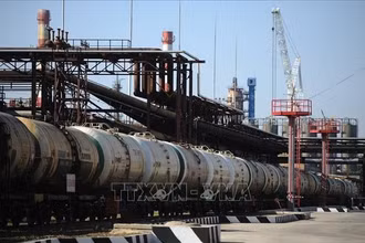 Một cơ sở lọc dầu của Tập đoàn Gazprom, Nga. (Ảnh: TASS/TTXVN)