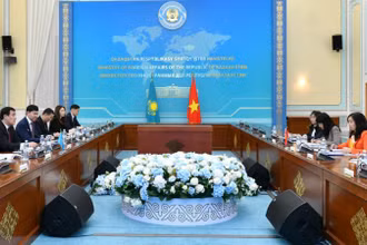 Thứ trưởng Lê Thị Thu Hằng đồng chủ trì Tham vấn chính trị Việt Nam-Kazakhstan.