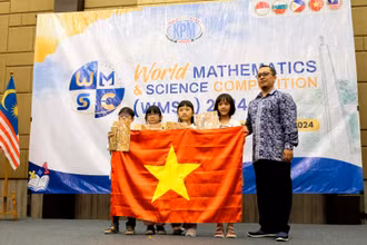 Bốn học sinh của Trường Tiểu học và THCS MAY Academy ghi dấu ấn trong lần đầu tiên tham dự một kỳ thi quốc tế.