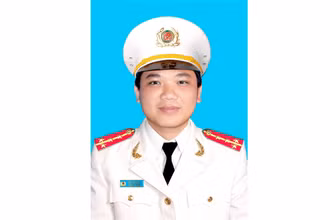 Đại úy Hồ Tấn Dương.