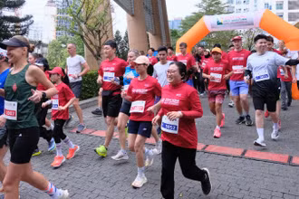 Các vận động viên tham gia giải chạy #Run4Wildlife 2024 để góp phần lan tỏa thông điệp về các nỗ lực cứu hộ động vật hoang dã tại Việt Nam.