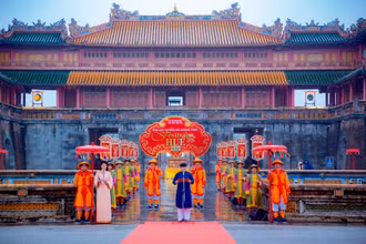 Phó Chủ tịch Thường trực Ủy ban nhân dân tỉnh Nguyễn Thanh Bình công bố chương trình Festival Huế 2023.