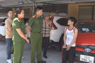 Công an thành Phố Phủ Lý bắt nhanh đối tượng cướp xe ô-tô.