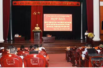 Quang cảnh buổi họp báo.