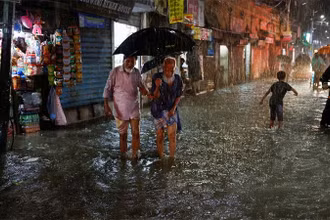 Đường phố tại thủ đô Dhaka, Bangladesh, ngày 24/10/2022. (Ảnh: Reuters)