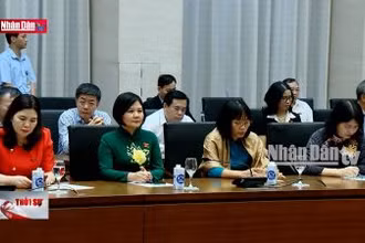 Có chính sách đặc thù, vượt trội để tôn vinh, bảo vệ nhà giáo