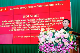Đại tá Nguyễn Trìu Mến phát biểu kết luận hội nghị.