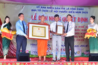 Lễ đón Công nhận Lễ hội Chrôi Rum Chếk được đưa vào Danh mục Di sản văn hóa phi vật thể quốc gia.