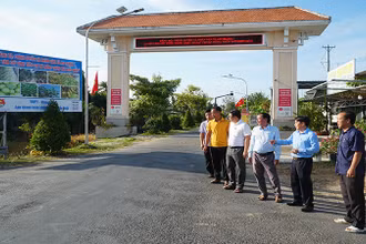 Công tác kiểm tra chất lượng nông thôn mới ở Cù Lao Dung được duy trì