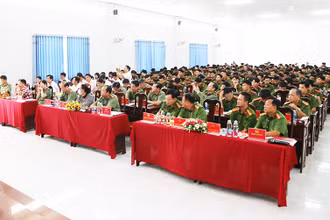 277 chiến sĩ nghĩa vụ chuẩn bị xuất ngũ được tư vấn giới thiệu việc làm.