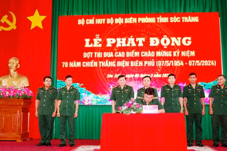 Các đơn vị ký kết giao ước thi đua.