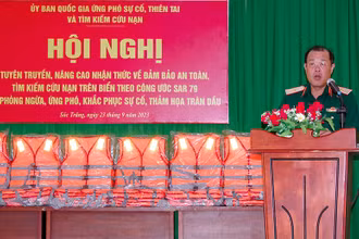 Thiếu Tướng Lã Đại Phong phát biểu tại hội nghị