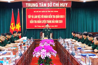 Thiếu tướng Huỳnh Chiến Công - Phó Tham mưu trưởng Quân khu 9 phát biểu kết luận.