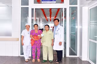 Chị L. và em bé được xuất viện trong tình trạng khỏe mạnh.