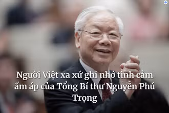 Ban lãnh đạo Hội người Việt Nam tại Vương quốc Anh (VAUK) viếng Tổng Bí thư Nguyễn Phú Trọng. (Ảnh: Phong Hà/TTXVN)