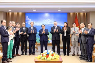 Thủ tướng Phạm Minh Chính tiếp Đoàn lãnh đạo 3 tỉnh miền trung Argentina, do Thống đốc tỉnh Entre Ríos dẫn đầu.