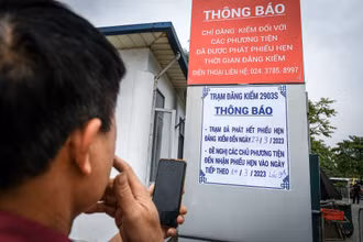 Trường hợp nhân danh cán bộ trung tâm đăng kiểm gọi điện để tư vấn dịch vụ để thực hiện việc thu các khoản phí ngoài quy định của đăng kiểm là hành vi mạo danh có dấu hiệu trục lợi cá nhân. (Ảnh: Thành Đạt)
