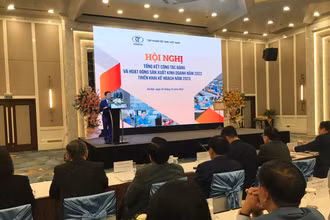 Bí thư Đảng ủy, Chủ tịch Hội đồng quản trị Vinatex Lê Tiến Trường phát biểu khai mạc hội nghị.