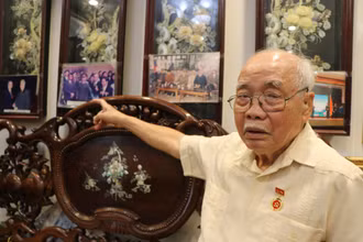 Mỗi năm, cứ đến dịp tháng Mười, những ký ức về mùa thu lịch sử khi đoàn quân chiến thắng trở về tiếp quản Thủ đô Hà Nội lại sống dậy trong lòng ông Nguyễn Tiến Hà.