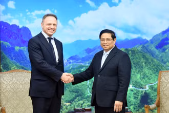 Thủ tướng Phạm Minh Chính đón ông Francesco Lollobrigida, Bộ trưởng Bộ Nông nghiệp, Chủ quyền lương thực và Lâm nghiệp Italy.