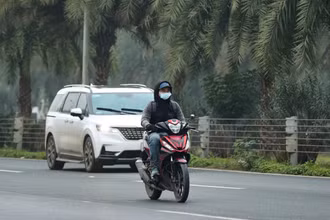 Theo báo cáo, trong ngày 2/5, toàn quốc xảy ra 52 vụ giao thông đường bộ, làm chết 22 người, bị thương 44 người (đường sắt, đường thủy không xảy ra tai nạn).