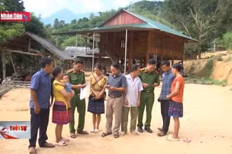 Cải cách hành chính lấy người dân là trung tâm phục vụ